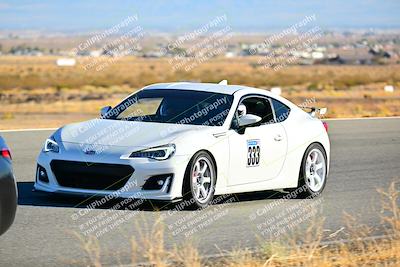 media/Nov-16-2024-Extreme Speed (Sat) [[6587d07cc4]]/Gold Group/Session 3 (The Bowl)/